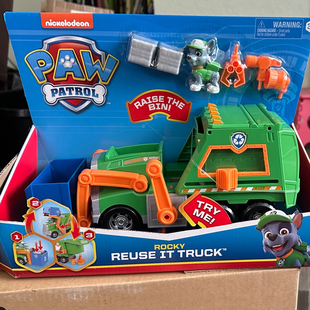 PAW Patrol Rocky's Green and Orange Reuse It Truck